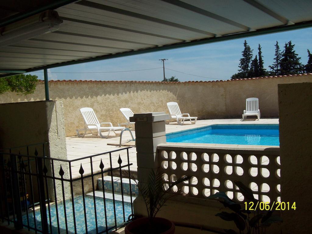 Le Relais Des Blaches Hotel Pierrelatte Exterior photo